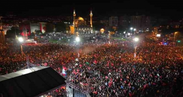 Kayseri'deki Erdoğan coşkusu havadan görüntülendi