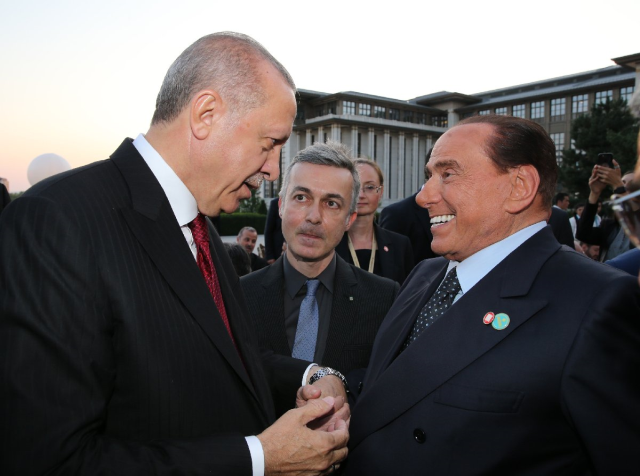 Silvio Berlusconi hayatını kaybetti