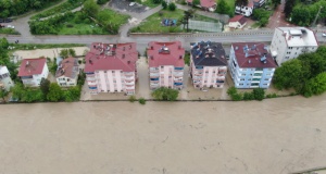 Kastamonu'da sel: Azdavay ilçesinde yüzlerce ev sular altında kaldı