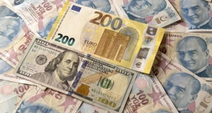 Dolar ve Euro Kuru Rekor Üstüne Rekor Kırıyor