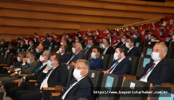 Erdoğan ve Büyükkılıç'ın da  katıldığı toplantıda Özhaseki  “pandemi döneminde belediyeciliği” anlattı