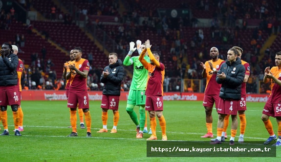 Galatasaray İstanbul'da Galip Geldi