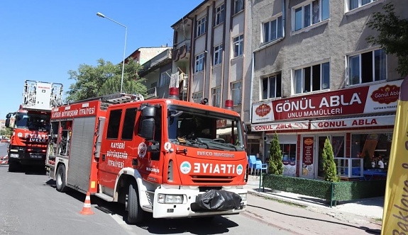 Kayseri'de Çıkan Yangında Ev Kullanılamaz Hale Geldi