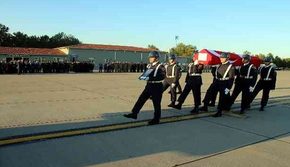 Görevi Sırasında Kazada Şehit Olan Özsoy'un Cenazesi Memleketine Geldi