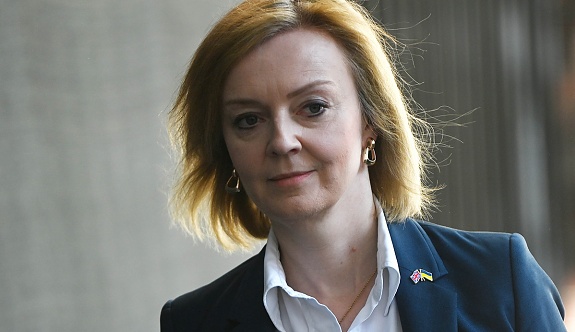 İngiltere Başbakanı Liz Truss İstifa Etti