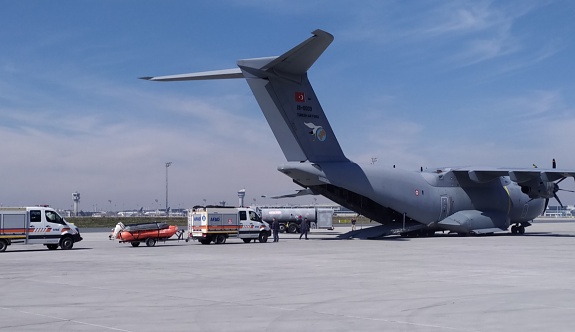 İstanbul'dan 29 AFAD personeli sel felaketinin yaşandığı illere doğru yola çıktı